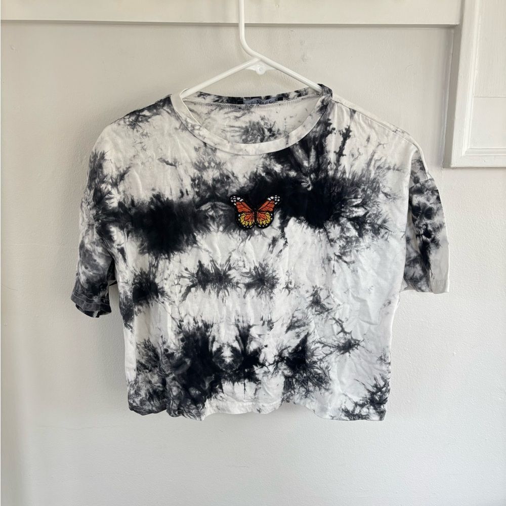 Black & White Tie-Dye Crop Tee with Embroidered Butterfly